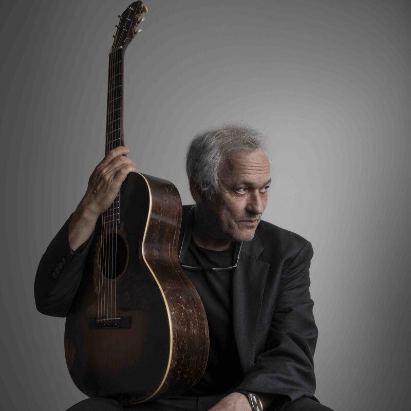 Marc Ribot (foto di Eric van den Brulle) Marc Ribot (foto di Eric van den Brulle)